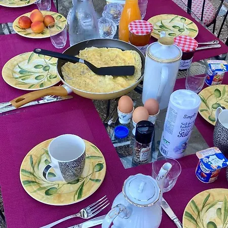 Cheriedel Bed & Breakfast & Evening Meal Art Gallery Azillanet