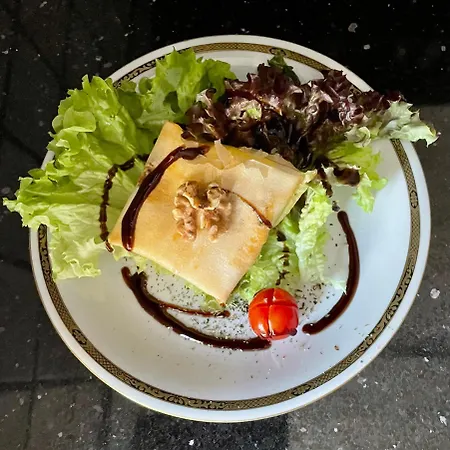 Bed & Breakfast Cheriedel & Evening Meal Art Gallery Azillanet