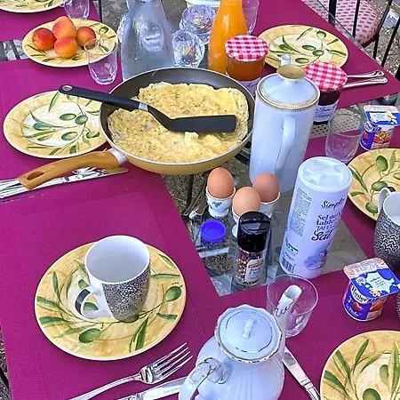 Cheriedel & Evening Meal Art Gallery Bed and Breakfast 3*